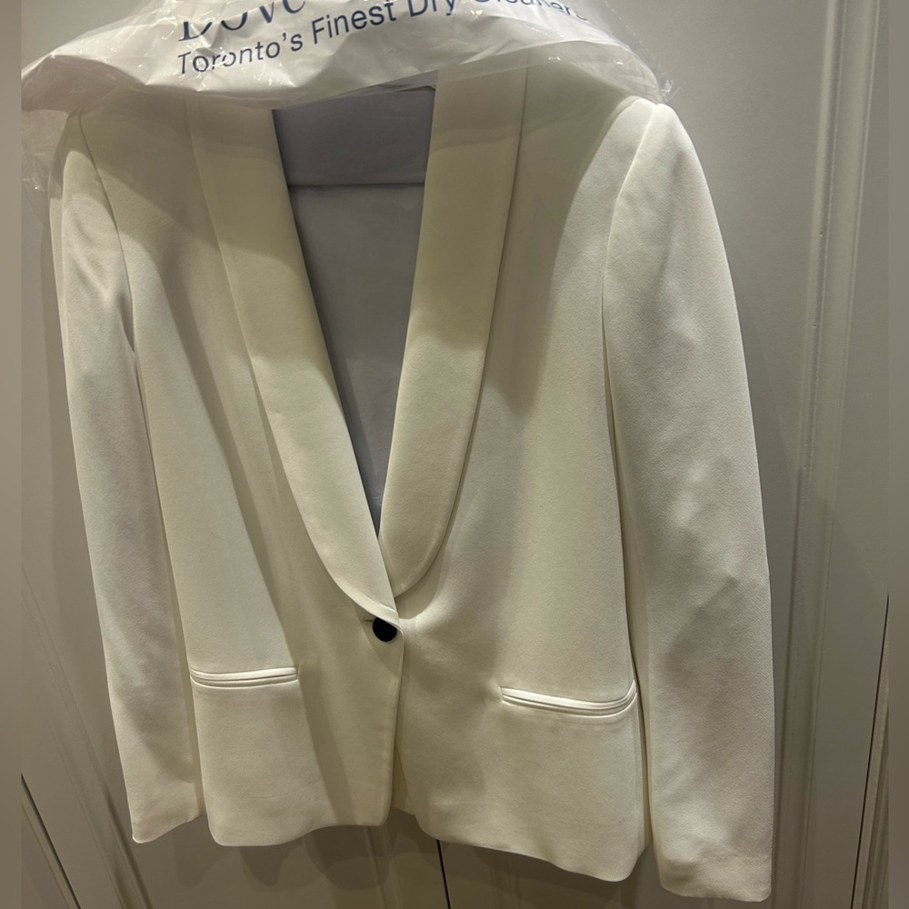 Club Monaco Classic Cream Blazer